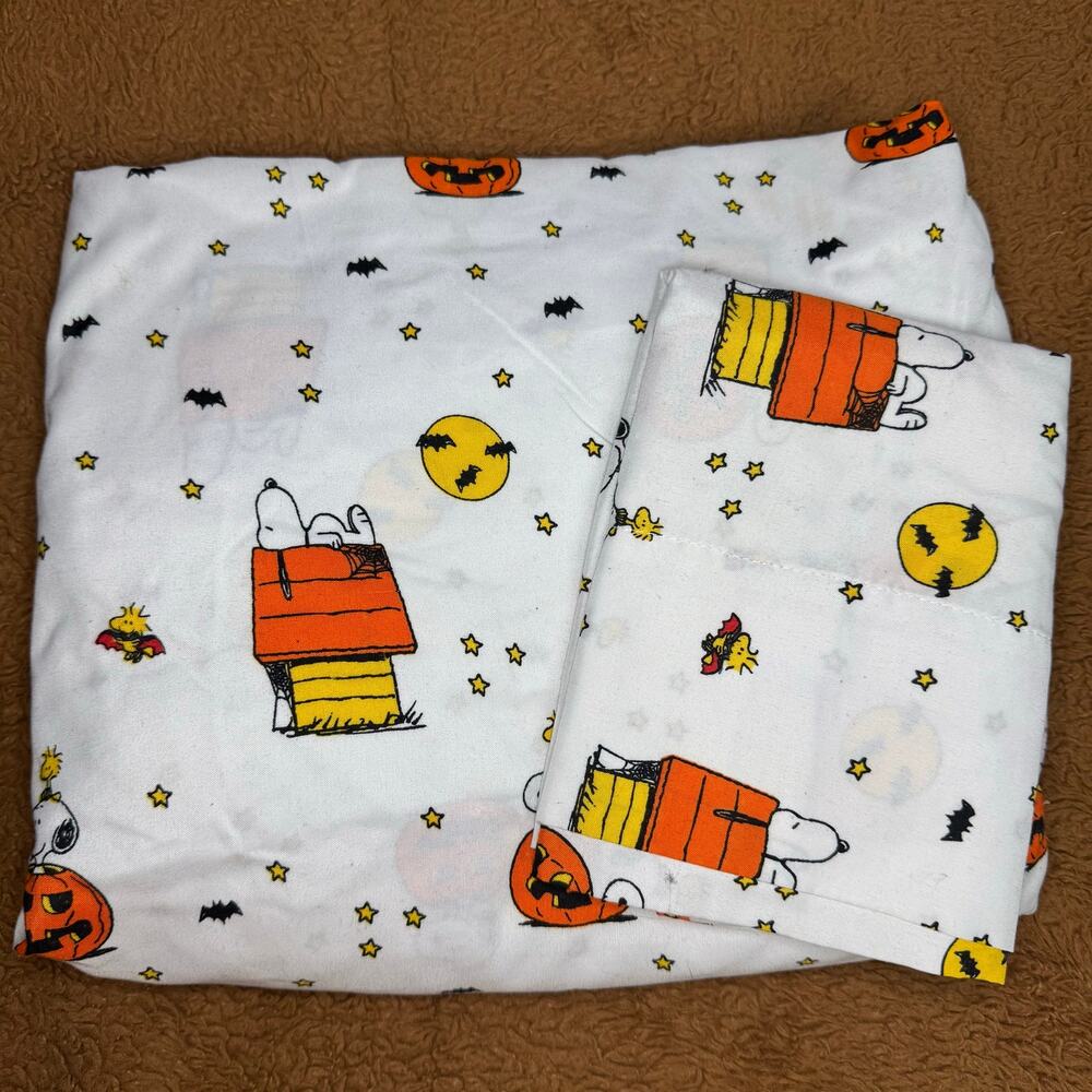 Peanuts Snoopy Halloween Twin Fitted Sheet & Pillowcase 2-Piece Set White